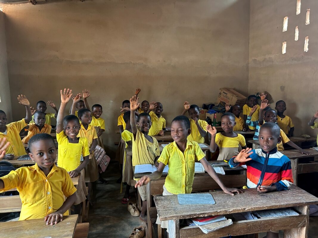 1 hoffnungshaus Vogan christliches Hilfswerk in Afrika Schulkinder